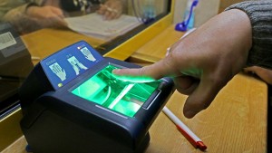 foreigners-biometric-fingerprinting-russian